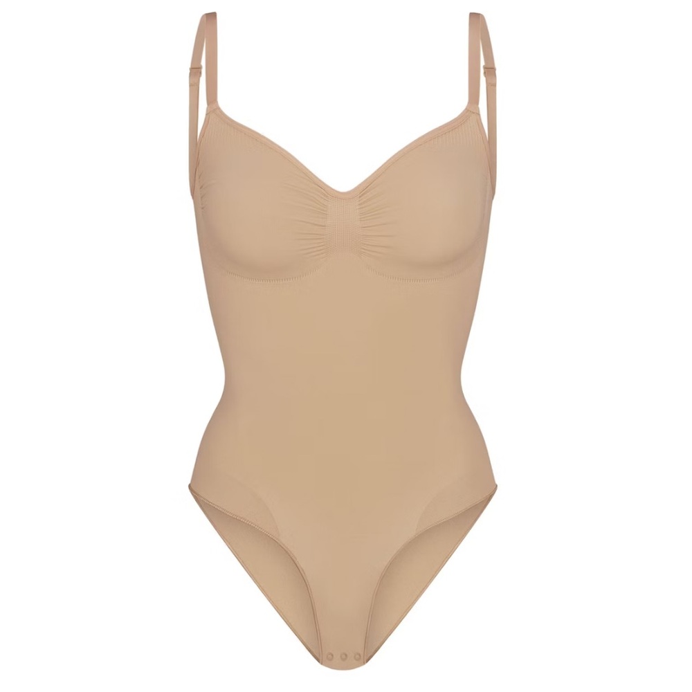 🌷skims seamless sculpt brief bodysuit